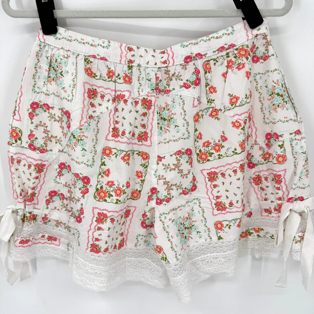 Free People Blue Blooming Lace Shorts Floral Patchwork Bloomers Size 4 NWT - Picture 6 of 9